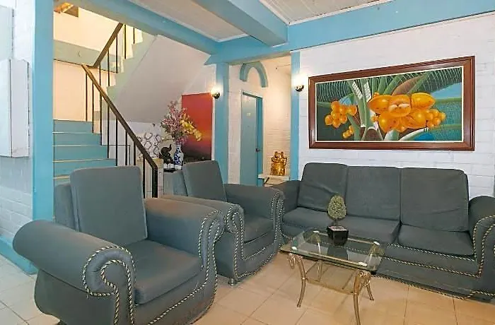 Hotel La Maria And Tourist 2*