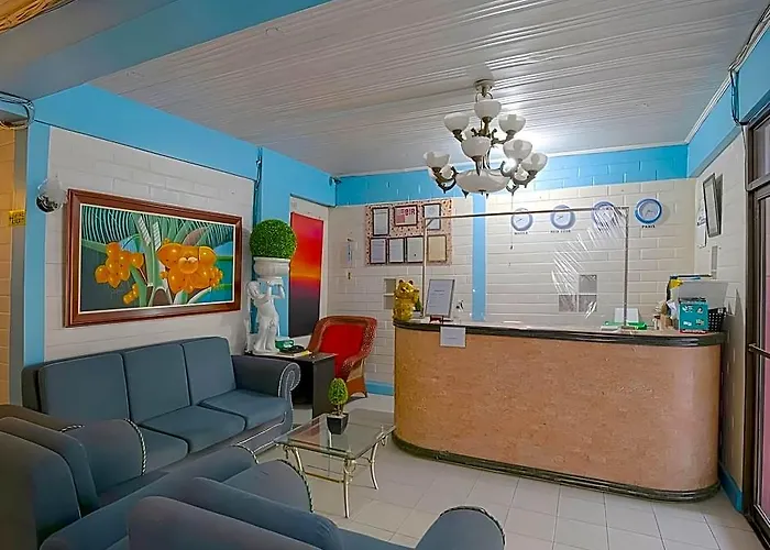 La Maria And Tourist Hotel Mandaue-stad
